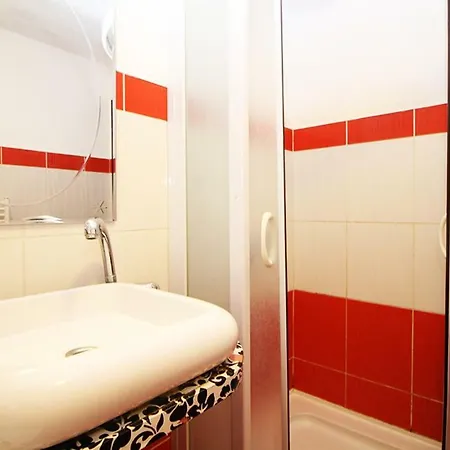 Beautiful View Of Center דירה סראייבו