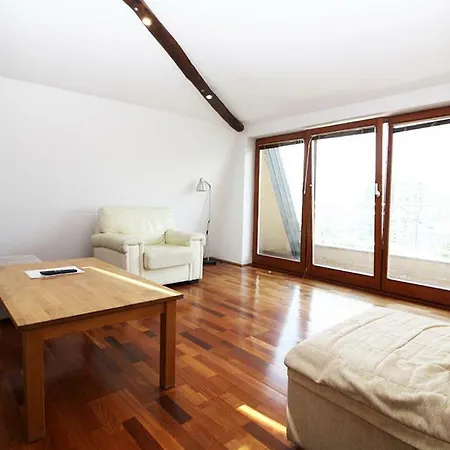 Beautiful View Of Center דירה *