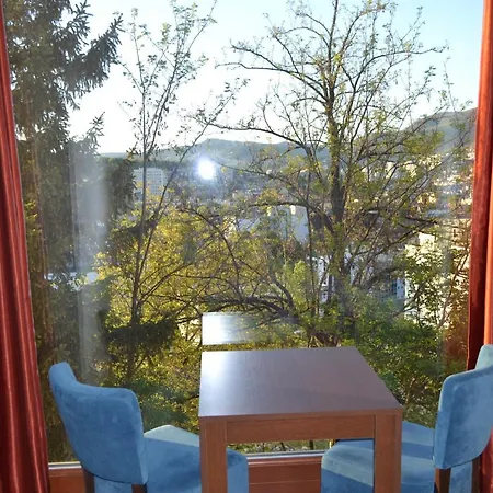 Beautiful View Of Center Daire *